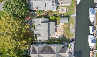 84 Lebrun Ave, Amityville, NY 11701