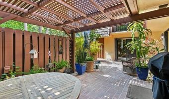 7 Atrium Cir D, Atlantis, FL 33462