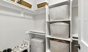 9206 FERNWOOD Rd, Bethesda, MD 20817