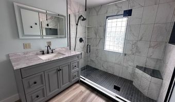 1207 8th St, Aurora, NE 68818