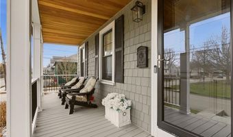 23 Clinton St, Newport, RI 02840