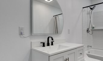 112 Orchard St, Alba, MO 64830