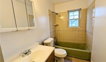 10 Scuppo Rd B6, Danbury, CT 06811