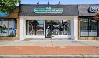 209 Broadway, Amityville, NY 11701
