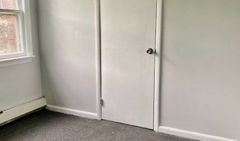 55 Valley Rd, Bayonne, NJ 07035