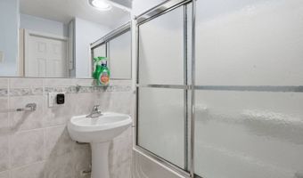 7 Page Rd, Bedford, MA 01730