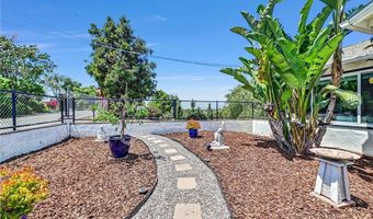 1864 Winterwarm Dr, Fallbrook, CA 92028