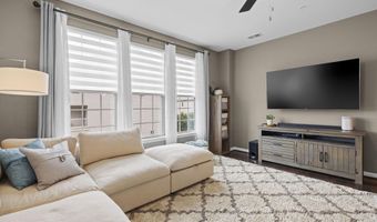 42230 PIEBALD Sq, Aldie, VA 20105