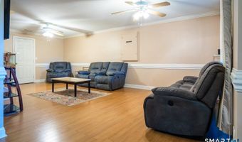 45 Pocono Ln 4, Danbury, CT 06810