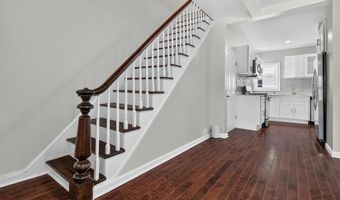46 E 44TH St, Bayonne, NJ 07002