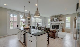 4891 159th St W, Apple Valley, MN 55124