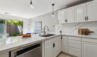 1026 Trellis Ln, Alameda, CA 94502
