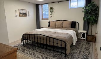 321 3rd Ave E, Albia, IA 52531