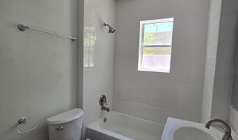 110 Mesa St SE, Albuquerque, NM 87106