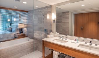 2139 Kuhio Ave D1201, Honolulu, HI 96815