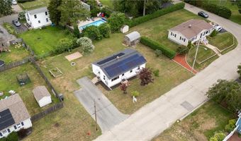 109 W Shore Dr, Coventry, RI 02816