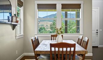 2847 California Poppy, Escondido, CA 92029