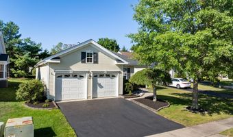 15 Five Bridges Ct, Barnegat, NJ 08005