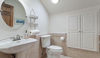 1128 Benton St, Anoka, MN 55303