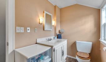 52 Biggs St, Barre, VT 05641