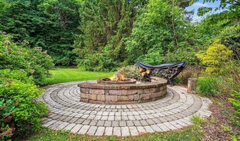 3949 S Michael Rd, Ann Arbor, MI 48103