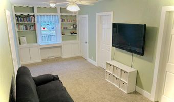 405 W 20th St, Auburn, IN 46706