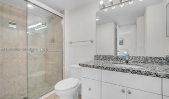 3625 N Country Club Dr Ph2, Aventura, FL 33180