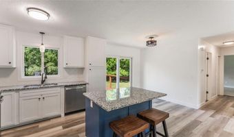 1006 Grant St, Anoka, MN 55303