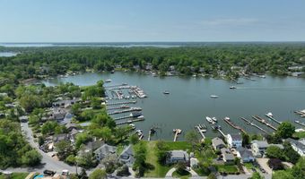 48 E LAKE Dr, Annapolis, MD 21403