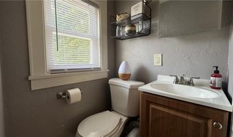 908 8th Ave SW, Austin, MN 55912