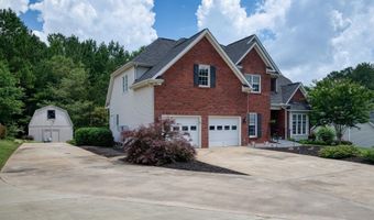 200 AVALON Ln, Anniston, AL 36207