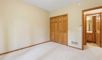 13210 Downey Trl, Apple Valley, MN 55124
