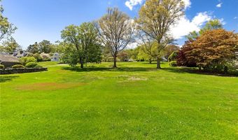 6 Baldwin Rd, Middletown, RI 02842