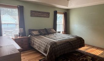 3167 LAKEVIEW Dr, Suamico, WI 54173