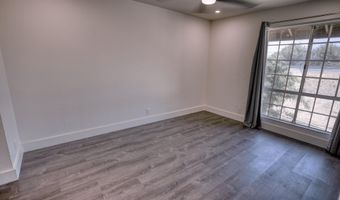 140 UWAPO Rd 2-202, Kihei, HI 96753