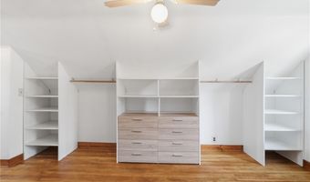 2536 Albrecht Ave, Akron, OH 44312