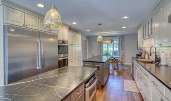 7 PIERSON Dr, Hockessin, DE 19707