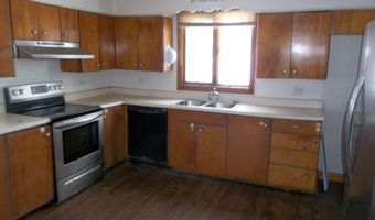 4 Spring St, Baileyville, ME 04694