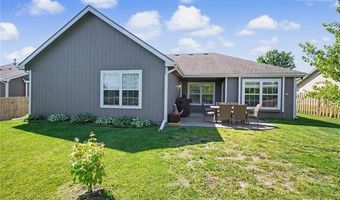 928 Bluestem Dr, Baldwin City, KS 66006