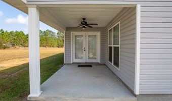 99 JENNIFER Ln, Baxley, GA 31513