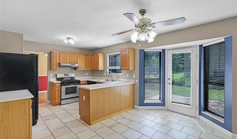 190 Oakbriar Farm Dr, Ballwin, MO 63021