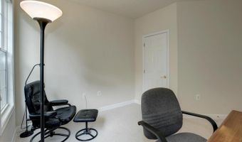 1320 N WAYNE St N 307, Arlington, VA 22201