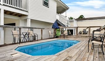 4044 Mindanao St, Bay St. Louis, MS 39520
