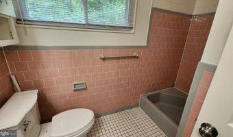 5022 8TH Rd S, Arlington, VA 22204