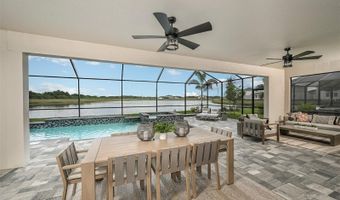5373 WOLF CREEK Dr, Apollo Beach, FL 33572