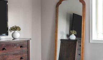 3333 N CASALOMA Dr 9, Appleton, WI 54913