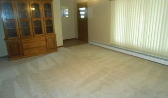 303 S 2nd Ln, Abbotsford, WI 54405