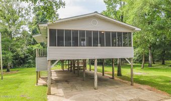 2432 Pascagoula River Rd, Moss Point, MS 39562