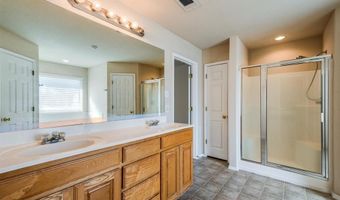 706 Lakeview Dr, Alvarado, TX 76009