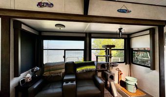 78 Way Lane Ext, Bridport, VT 05734